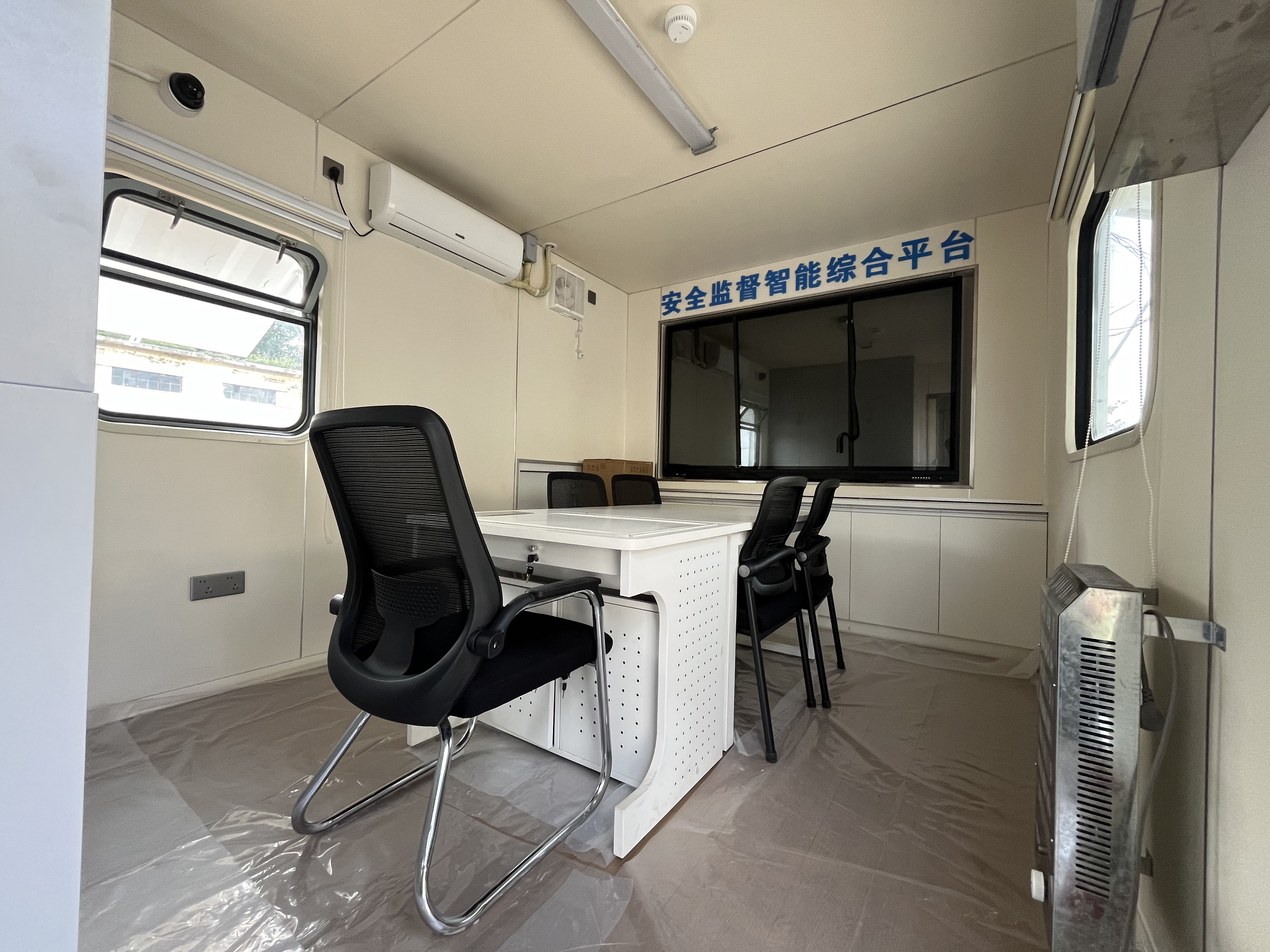 太阳能智能方舱